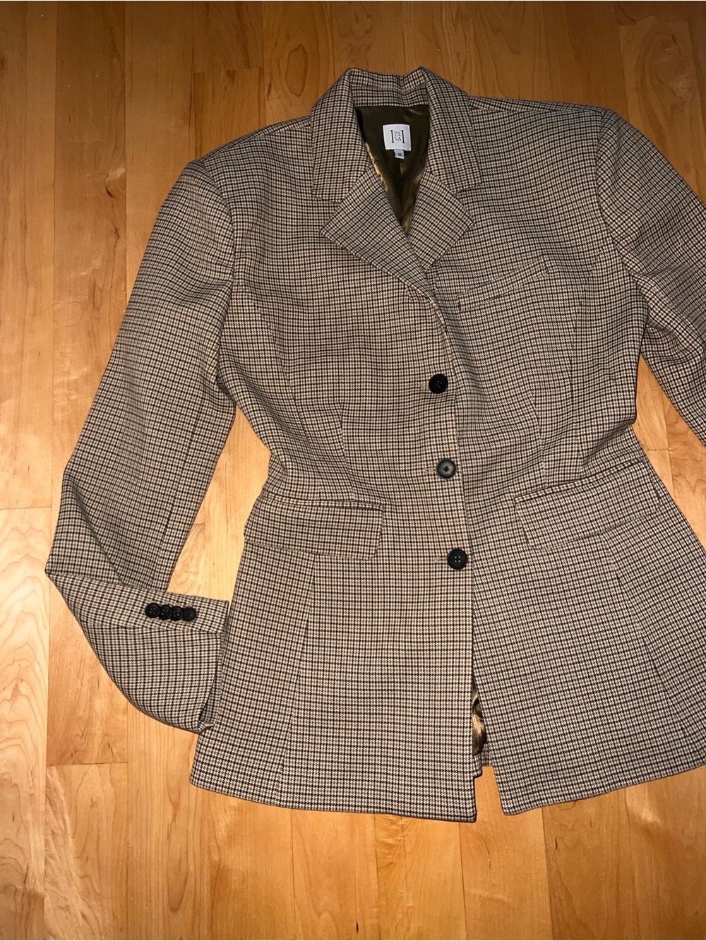 Helsa Plaid S Curve Jacket in Cafe Plaid